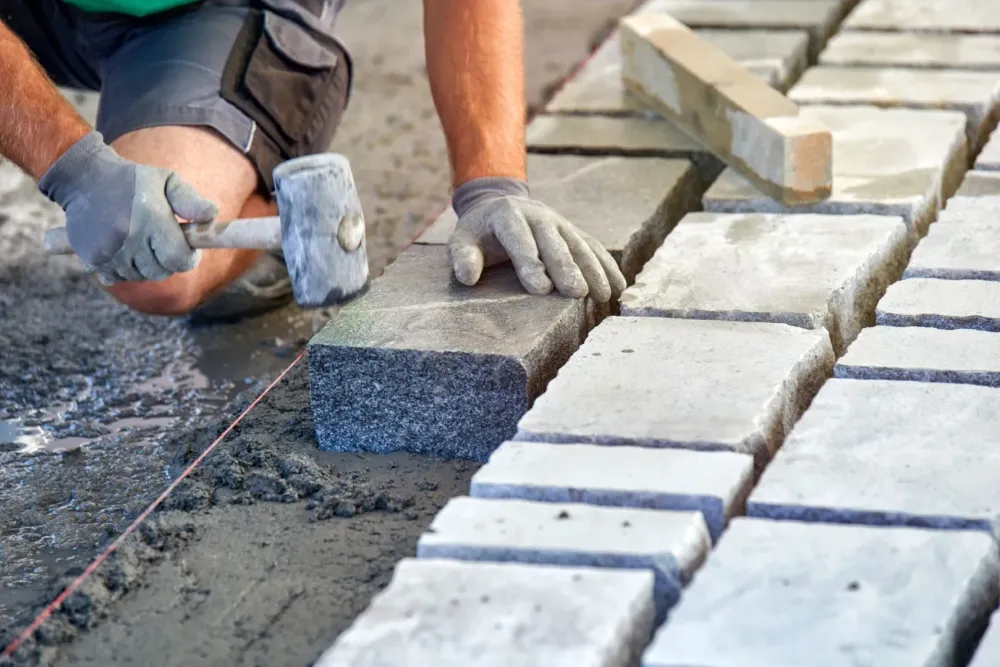 pose de pavé à Cancon